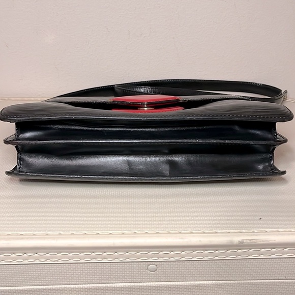 Louis Vuitton Black Epi Red Bullet Shoulder Bag - Picture 6 of 16